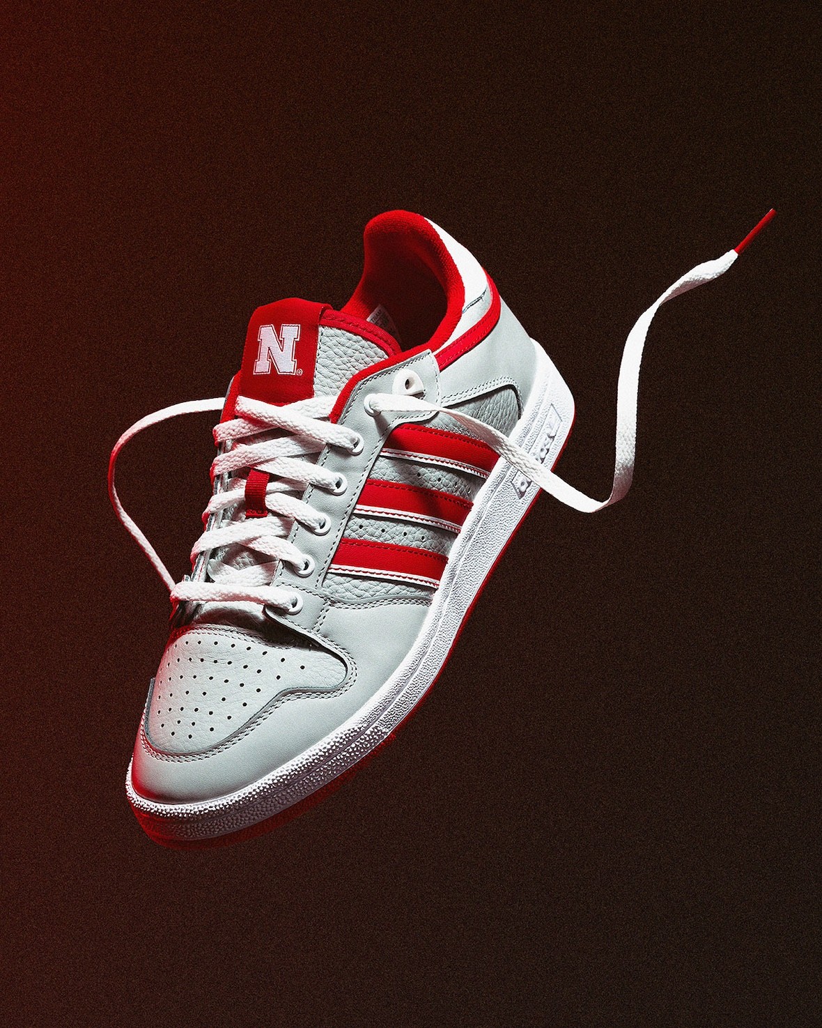 阿迪達斯百年 85 低幫 "學院包 "現已上市(2024 年 11 月) adidas Centennial 85 Low, adidas - 阿迪達斯百年 85 低幫 "學院包 "現已上市(2024 年 11 月)
