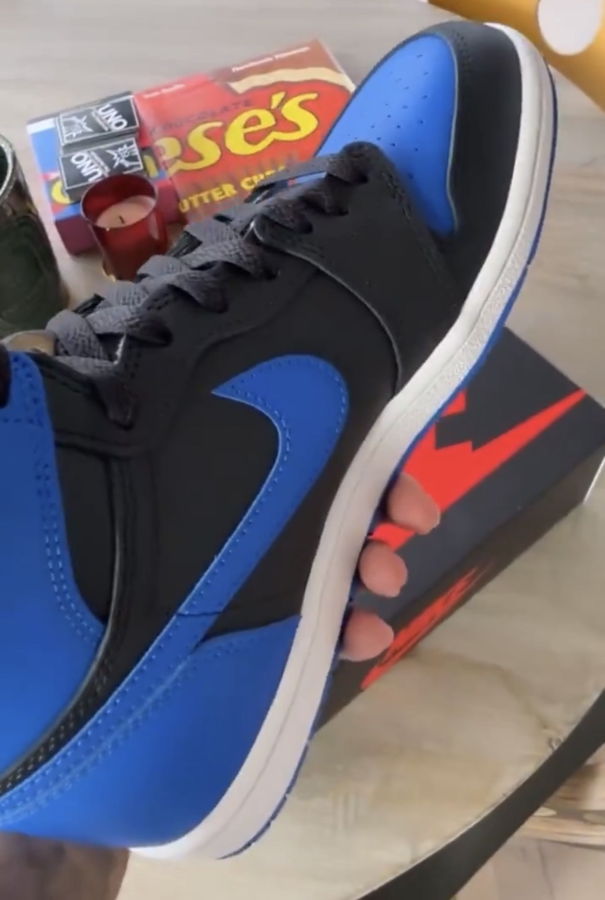 Air Jordan 1 Royal, Air Jordan 1, Air Jordan - 第一印象：Air Jordan 1 High '85 "Royal" (皇家)