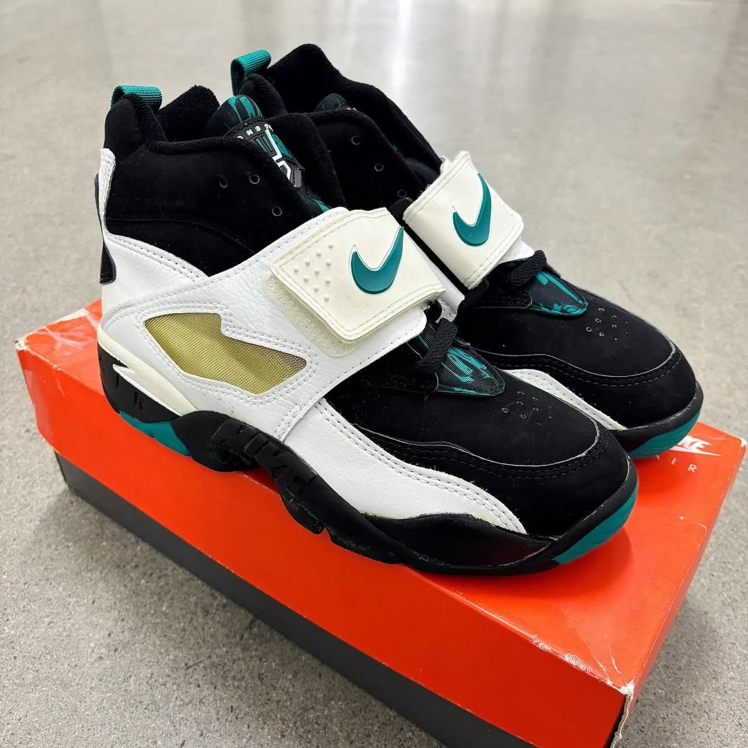 Nike Air Diamond Turf, Nike, Deion Sanders - 耐克空氣鑽石草 "綠寶石 "2025 年秋季回歸