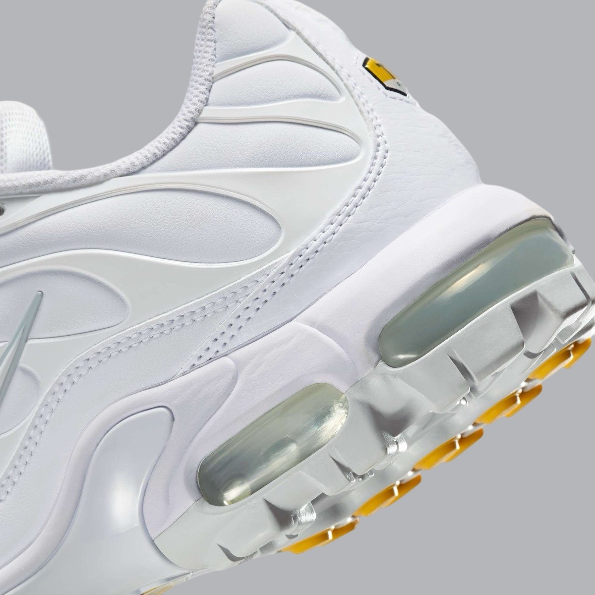 Nike Air Max Plus, Nike - 耐克 Air Max Plus Golf "三重白 "2025 年春季發佈