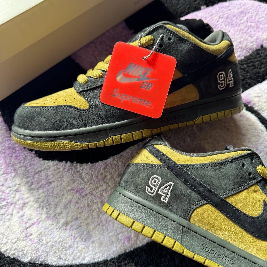 Supreme, Nike SB Dunk Low, Nike SB, Nike - Supreme x Nike SB Dunk Low "Camper Green" 2025 年春季發佈