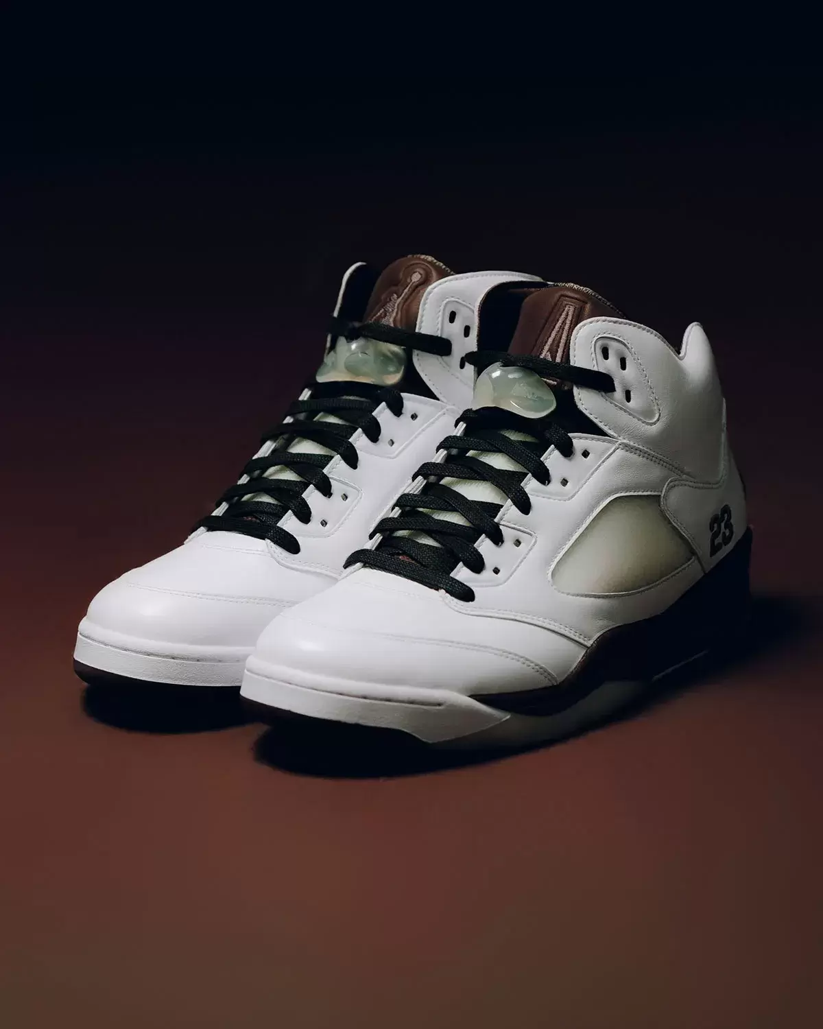 如何購買 A Ma Maniere x Air Jordan 5 "Black Collective" (2025) Air Jordan 5, Air Jordan, A Ma Maniere - 如何購買 A Ma Maniere x Air Jordan 5 "Black Collective" (2025)