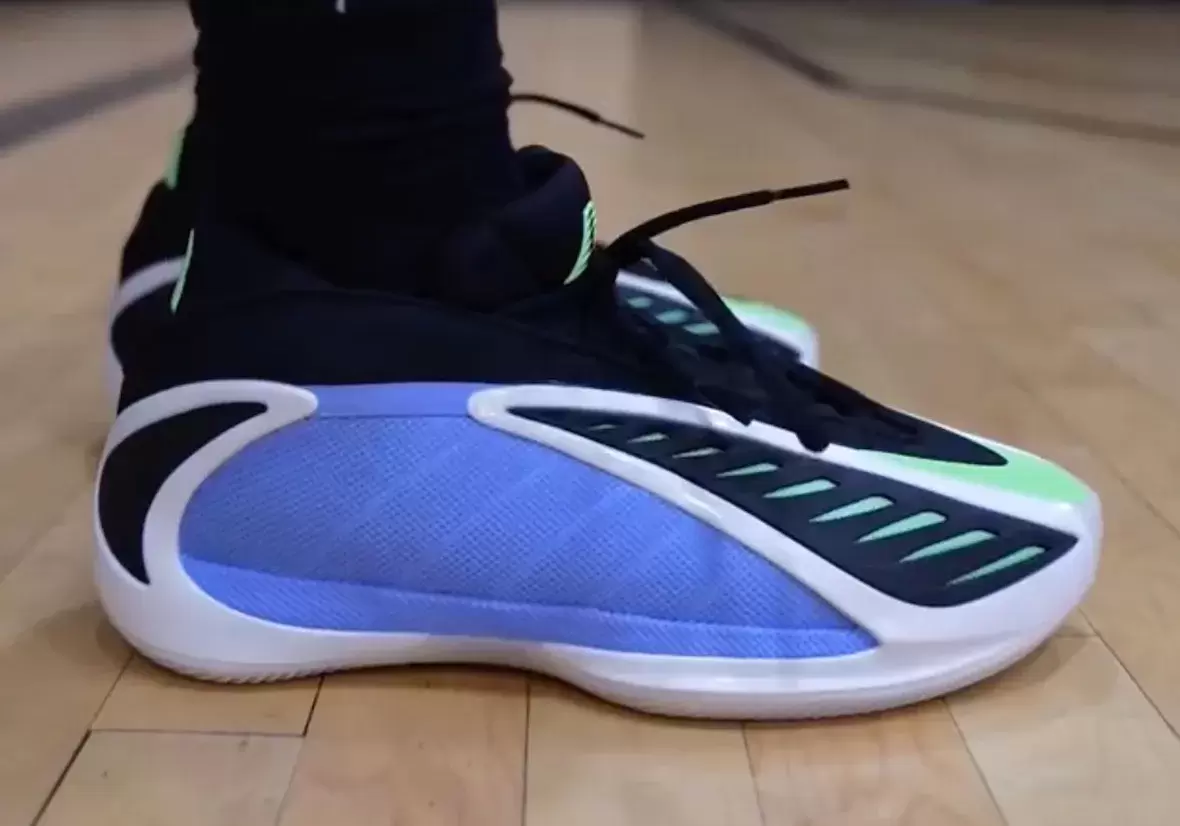 阿迪達斯安東尼-愛德華茲 2 "藍色融合 "10 月 25 日發佈 Anthony Edwards, adidas Anthony Edwards 2, adidas AE 2, adidas - 阿迪達斯安東尼-愛德華茲 2 "藍色融合 "10 月 25 日發佈