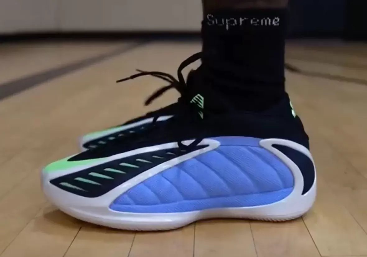 阿迪達斯安東尼-愛德華茲 2 "藍色融合 "10 月 25 日發佈 Anthony Edwards, adidas Anthony Edwards 2, adidas AE 2, adidas - 阿迪達斯安東尼-愛德華茲 2 "藍色融合 "10 月 25 日發佈