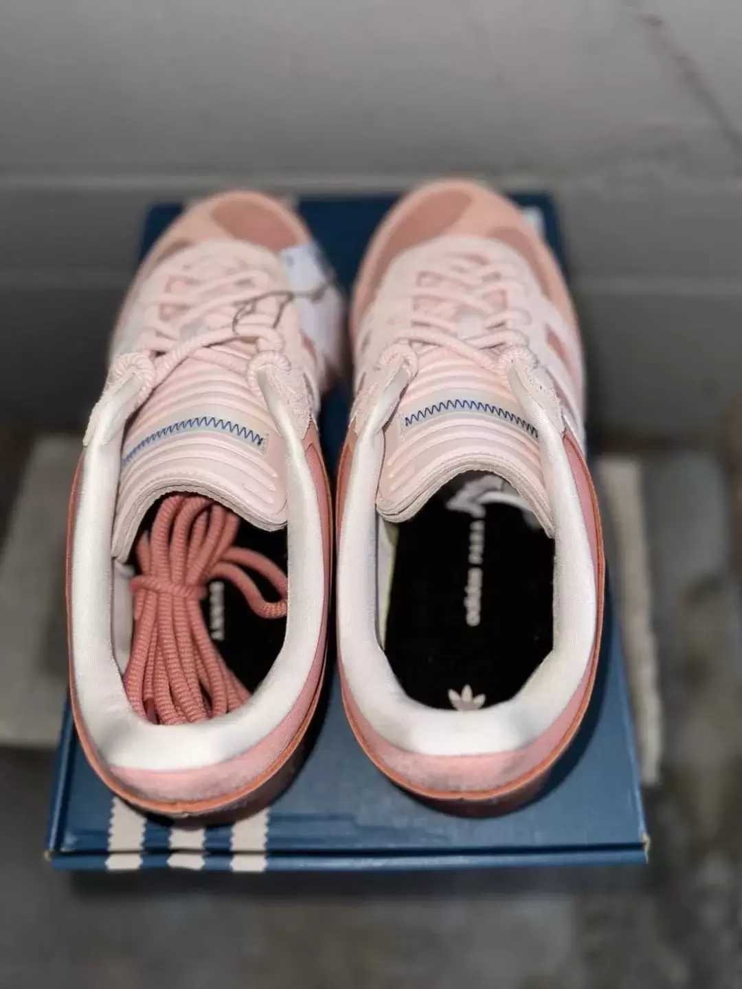 Bad Bunny x adidas Gazelle Indoor "Cabo Rojo" 7 月 26 日發佈 Bad Bunny, adidas Gazelle, adidas - Bad Bunny x adidas Gazelle Indoor "Cabo Rojo" 7 月 26 日發佈