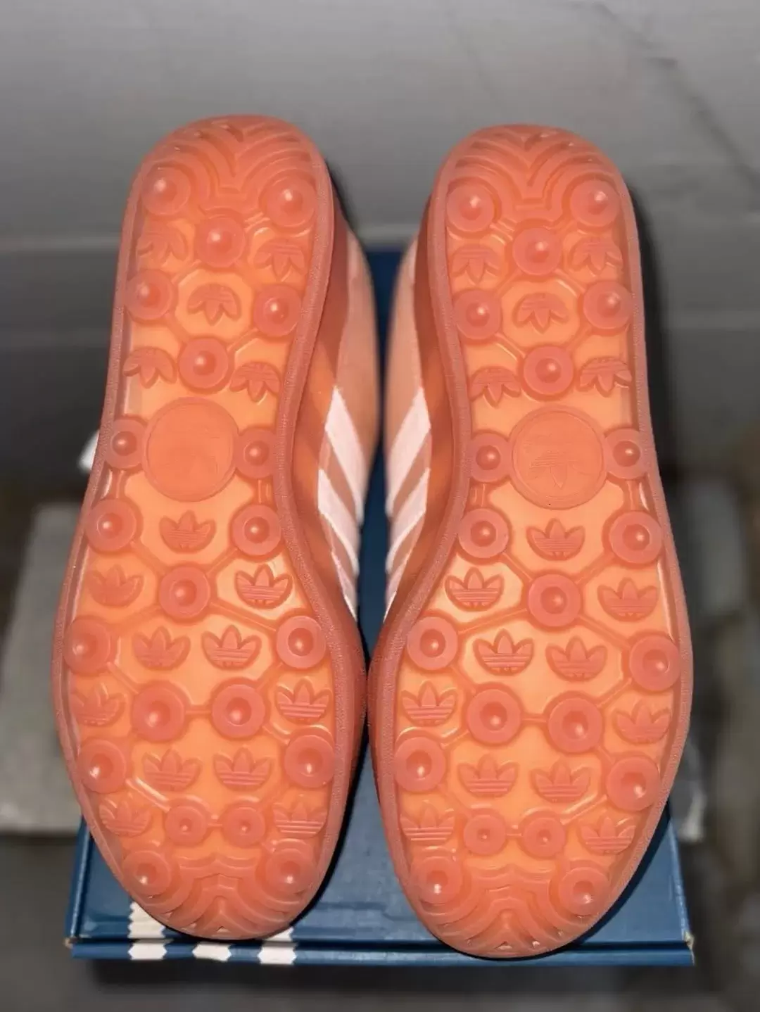 Bad Bunny x adidas Gazelle Indoor "Cabo Rojo" 7 月 26 日發佈 Bad Bunny, adidas Gazelle, adidas - Bad Bunny x adidas Gazelle Indoor "Cabo Rojo" 7 月 26 日發佈