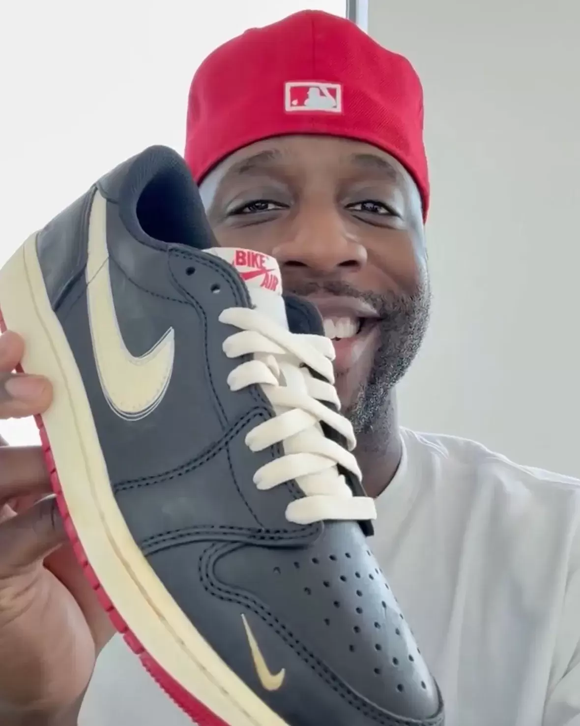 奈傑爾-希爾維斯特 x Air Jordan 1 Low OG "Better With Time" 2025 年 8 月發佈 Nigel Sylvester x Air Jordan 1, Nigel Sylvester, Air Jordan 1 Low, Air Jordan 1 - 奈傑爾-希爾維斯特 x Air Jordan 1 Low OG "Better With Time" 2025 年 8 月發佈