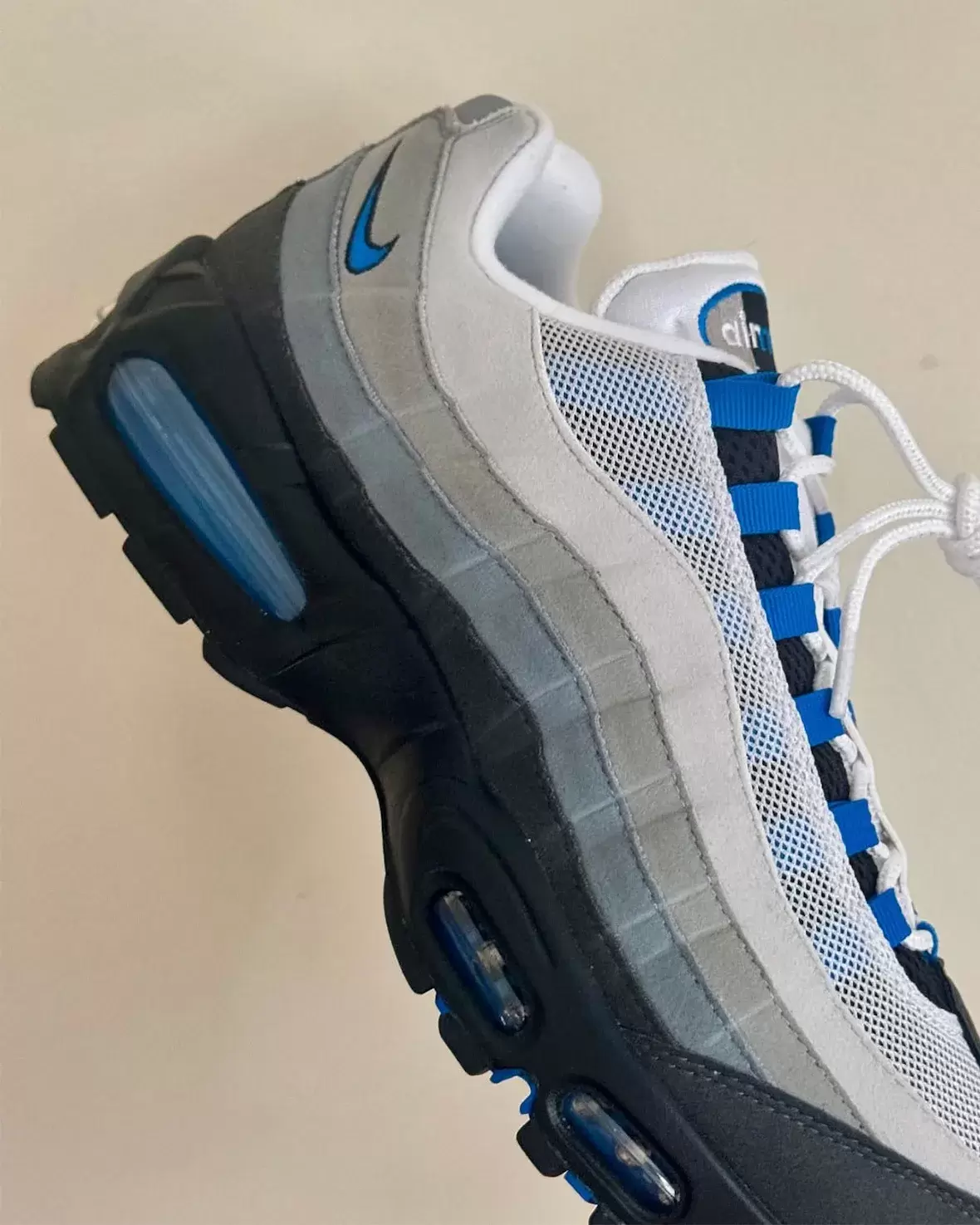 耐克 Air Max 95 OG "藍色火花 "2025 年 8 月發佈 Nike Air Max 95, Nike Air Max, Nike - 耐克 Air Max 95 OG "藍色火花 "2025 年 8 月發佈