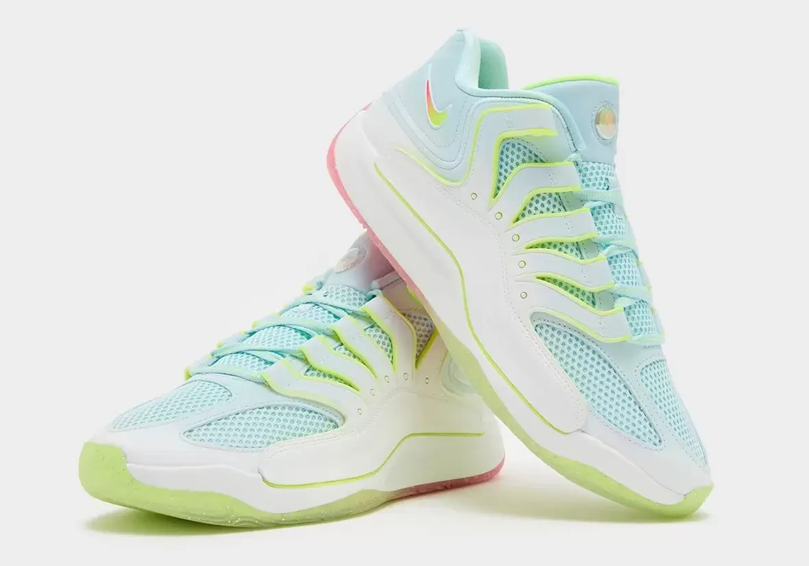 耐克 KD 18 "輕松賺錢 "版以 "冰川藍 "和 "伏特 "亮相 Nike KD 18, Nike - 耐克 KD 18 "輕松賺錢 "版以 "冰川藍 "和 "伏特 "亮相