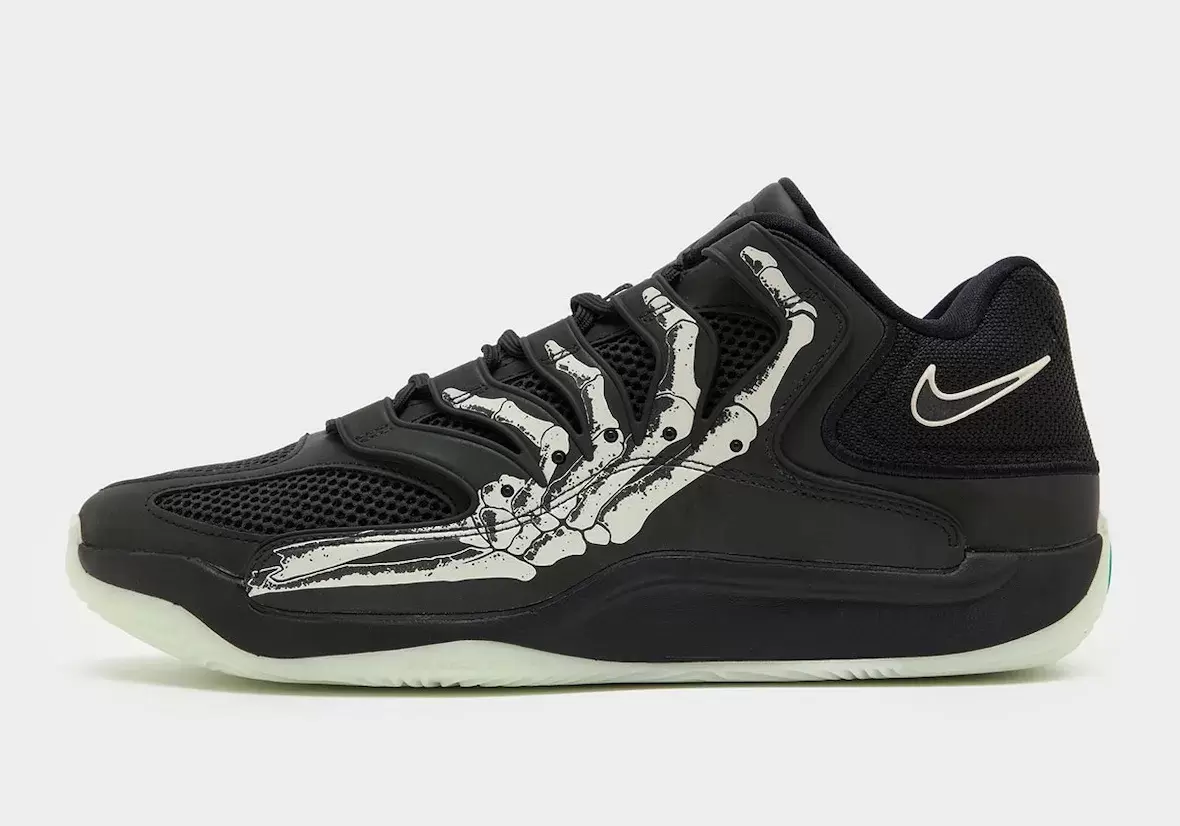 耐克 KD 18 "萬聖節 "零售店圖片配骷髏圖案 Nike KD 18, Nike - 耐克 KD 18 "萬聖節 "零售店圖片配骷髏圖案