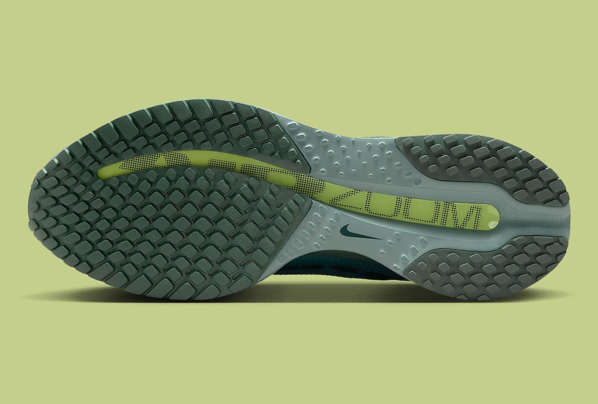 耐克 Pegasus Premium "大炮 "採用伏特配色 Nike Pegasus Premium, Nike - 耐克 Pegasus Premium "大炮 "採用伏特配色