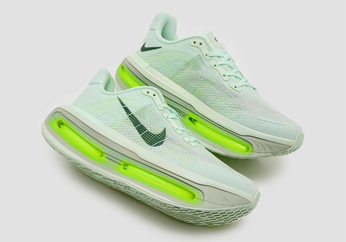 耐克 Vomero Premium 採用 "淺綠 "和 "伏特 "配色 Nike Vomero Premium, Nike - 耐克 Vomero Premium 採用 "淺綠 "和 "伏特 "配色