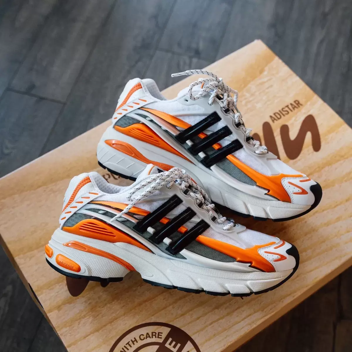 Pharrell x adidas Adistar Jellyfish 將於 2025 年 8 月發佈 Pharrell Williams, adidas Adistar Jellyfish, adidas - Pharrell x adidas Adistar Jellyfish 將於 2025 年 8 月發佈