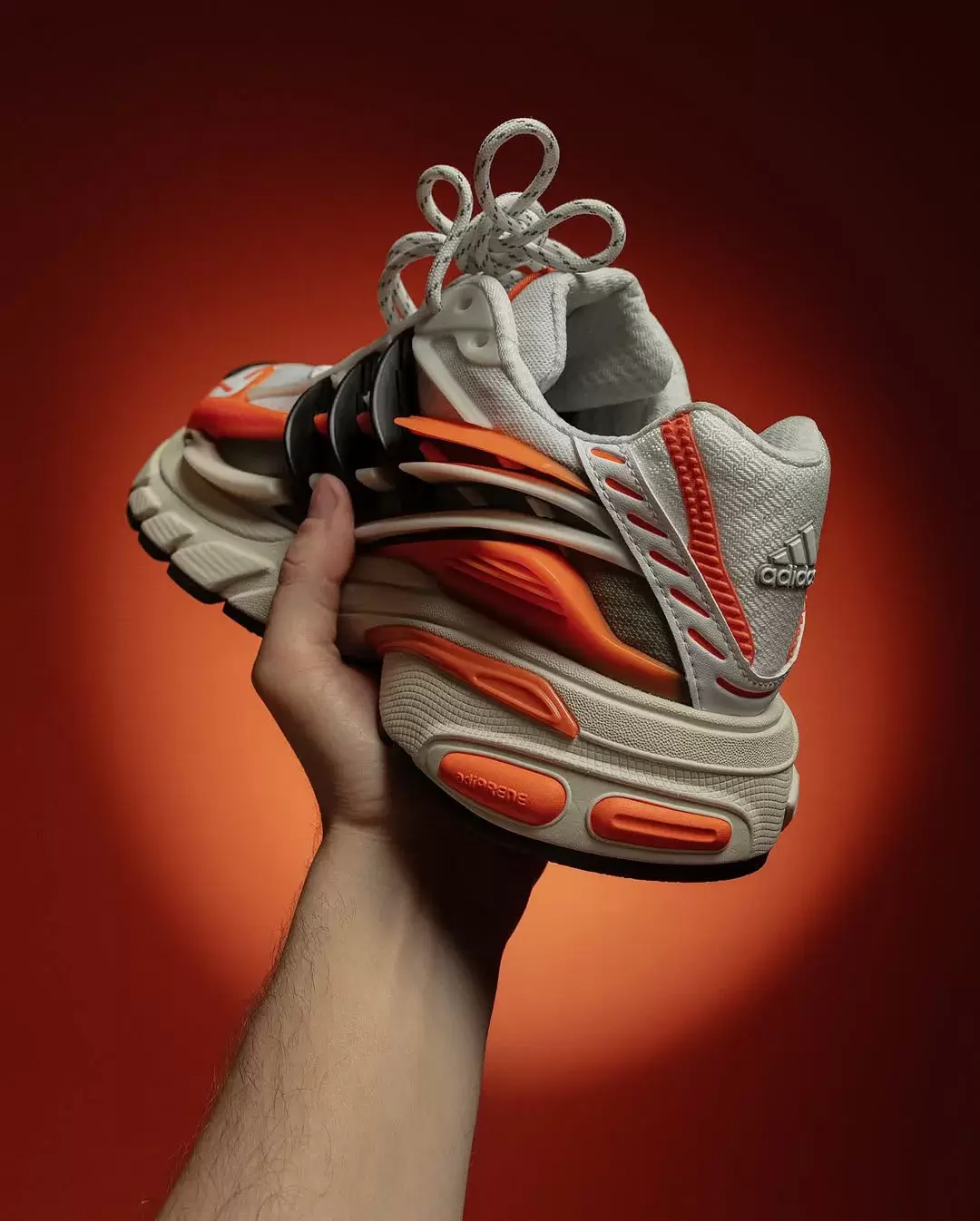 Pharrell x adidas Adistar Jellyfish 將於 2025 年 8 月發佈 Pharrell Williams, adidas Adistar Jellyfish, adidas - Pharrell x adidas Adistar Jellyfish 將於 2025 年 8 月發佈