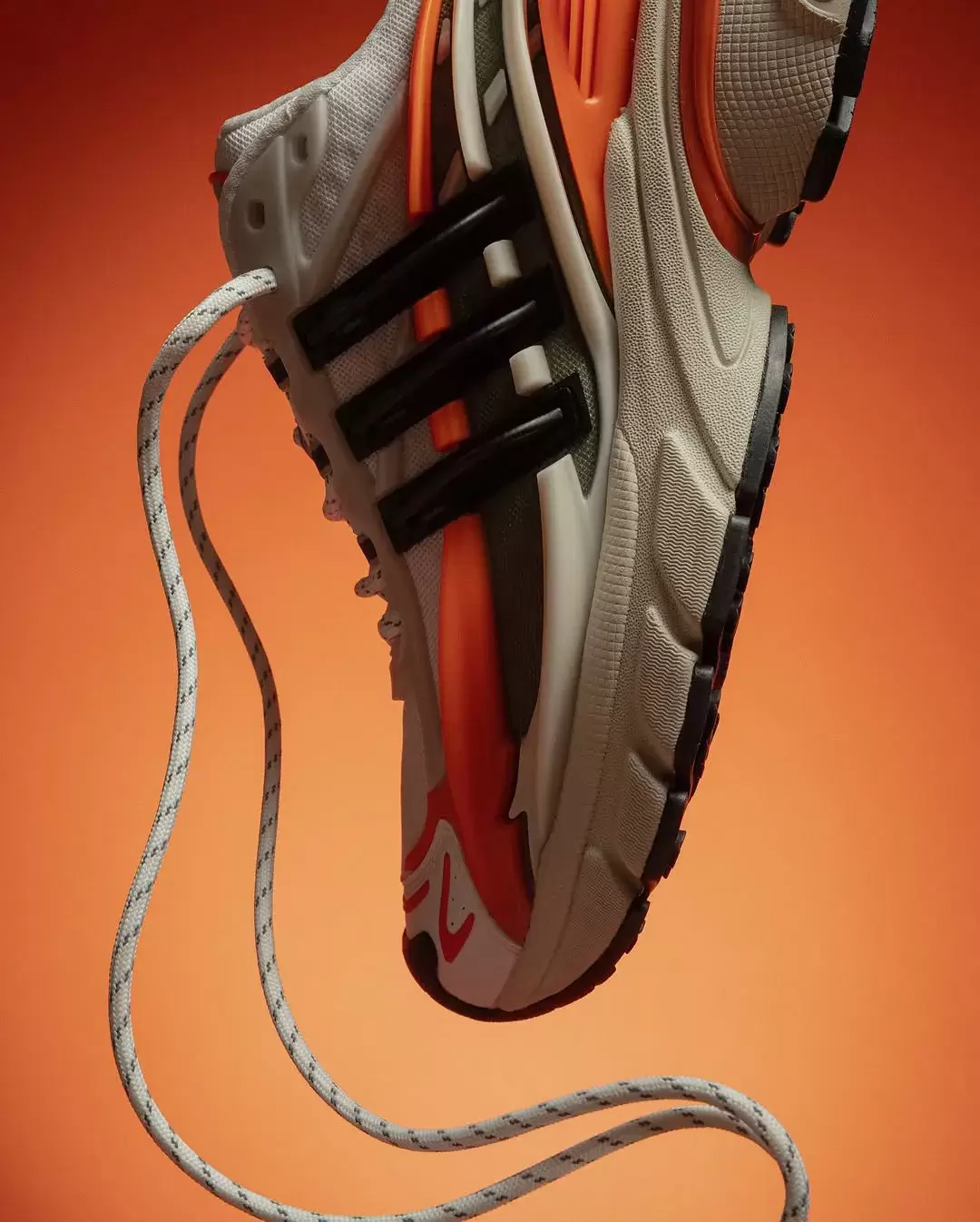 Pharrell x adidas Adistar Jellyfish 將於 2025 年 8 月發佈 Pharrell Williams, adidas Adistar Jellyfish, adidas - Pharrell x adidas Adistar Jellyfish 將於 2025 年 8 月發佈