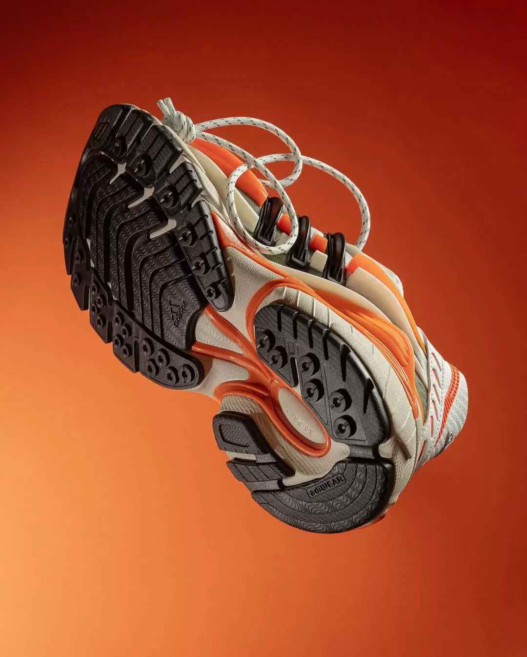 Pharrell x adidas Adistar Jellyfish 將於 2025 年 8 月發佈 Pharrell Williams, adidas Adistar Jellyfish, adidas - Pharrell x adidas Adistar Jellyfish 將於 2025 年 8 月發佈