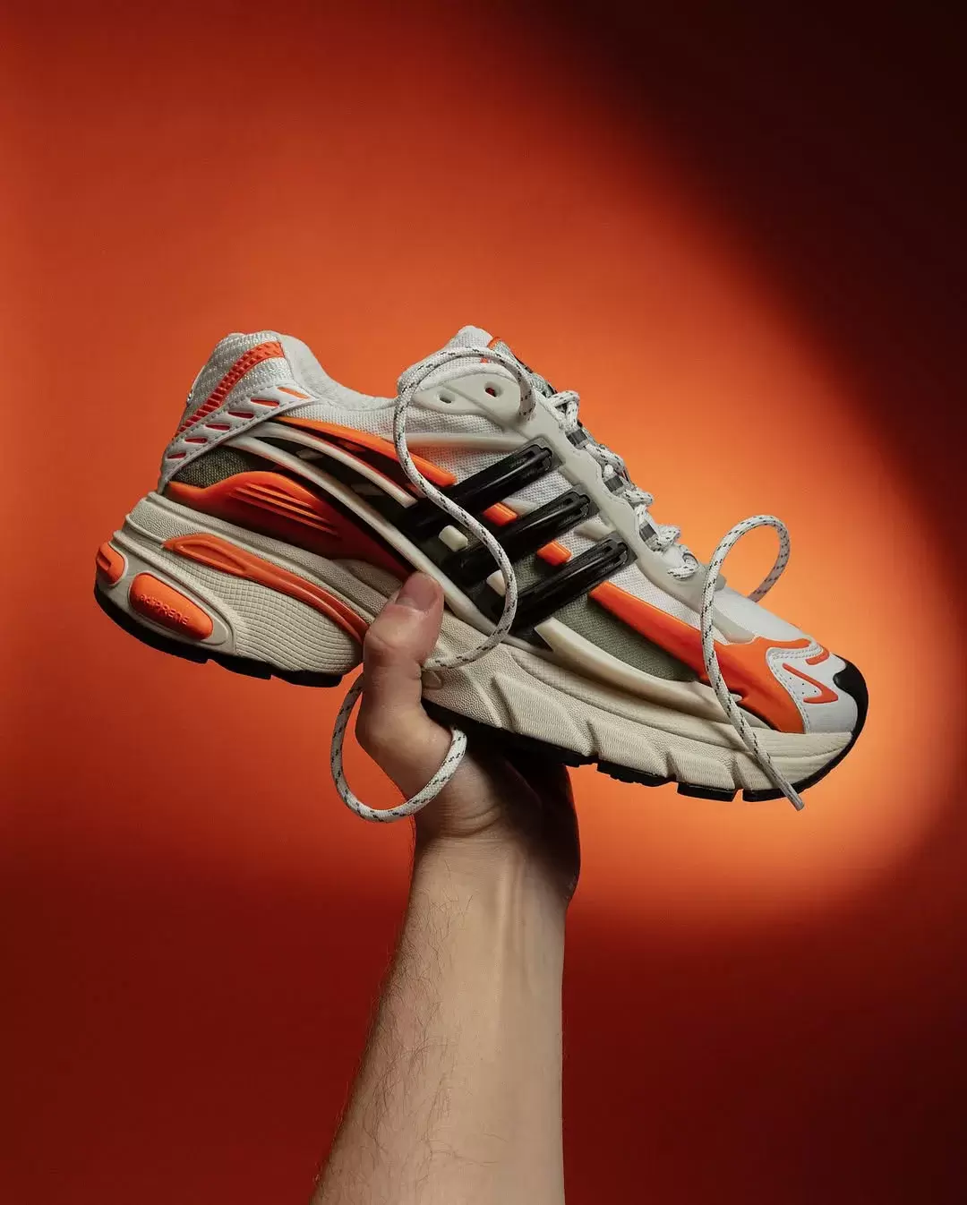 Pharrell x adidas Adistar Jellyfish 將於 2025 年 8 月發佈 Pharrell Williams, adidas Adistar Jellyfish, adidas - Pharrell x adidas Adistar Jellyfish 將於 2025 年 8 月發佈