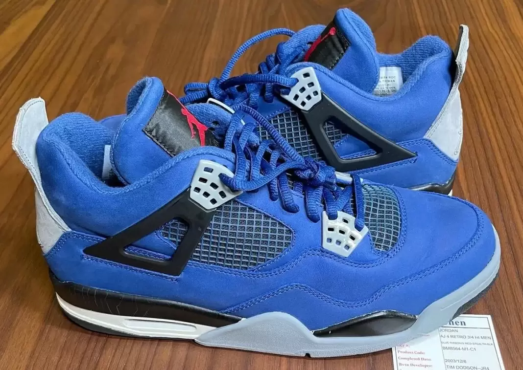 Eminem, Air Jordan 4 Undefeated, Air Jordan 4 Encore, Air Jordan 4 - 這雙 UNDEFEATED Air Jordan 4 樣品反而成了 Eminem 的心頭好