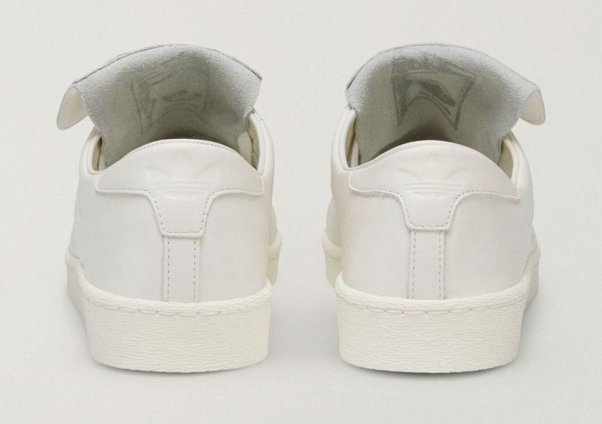 威利-查瓦里亞 x 阿迪達斯賈巴爾低幫鞋 "米白色/金色 "亮相 Willy Chavarria, Off-White, adidas Jabbar, adidas - 威利-查瓦里亞 x 阿迪達斯賈巴爾低幫鞋 "米白色/金色 "亮相