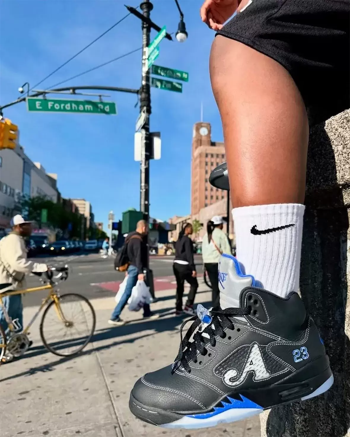 Awake NY x Air Jordan 5 "快艇藍 "8月30日發佈 Awake NY, Air Jordan 5, Air Jordan - Awake NY x Air Jordan 5 "快艇藍 "8月30日發佈