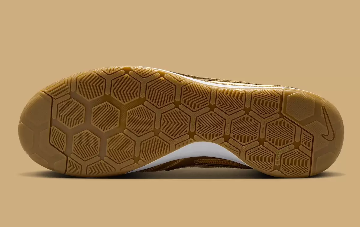 耐克 Gato "液態金 "現已上市(2025 年 8 月) Nike Gato, Nike - 耐克 Gato "液態金 "現已上市(2025 年 8 月)
