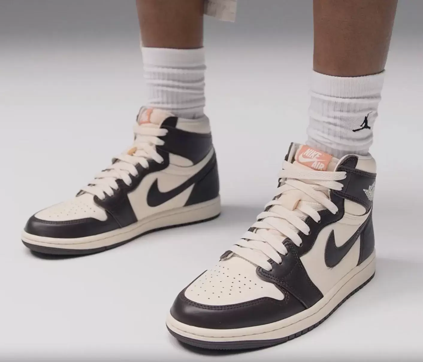 Air Jordan 1 High OG "巴洛克棕 "2025 年 9 月發佈 Nike, Air Jordan 1, Air Jordan - Air Jordan 1 High OG "巴洛克棕 "2025 年 9 月發佈