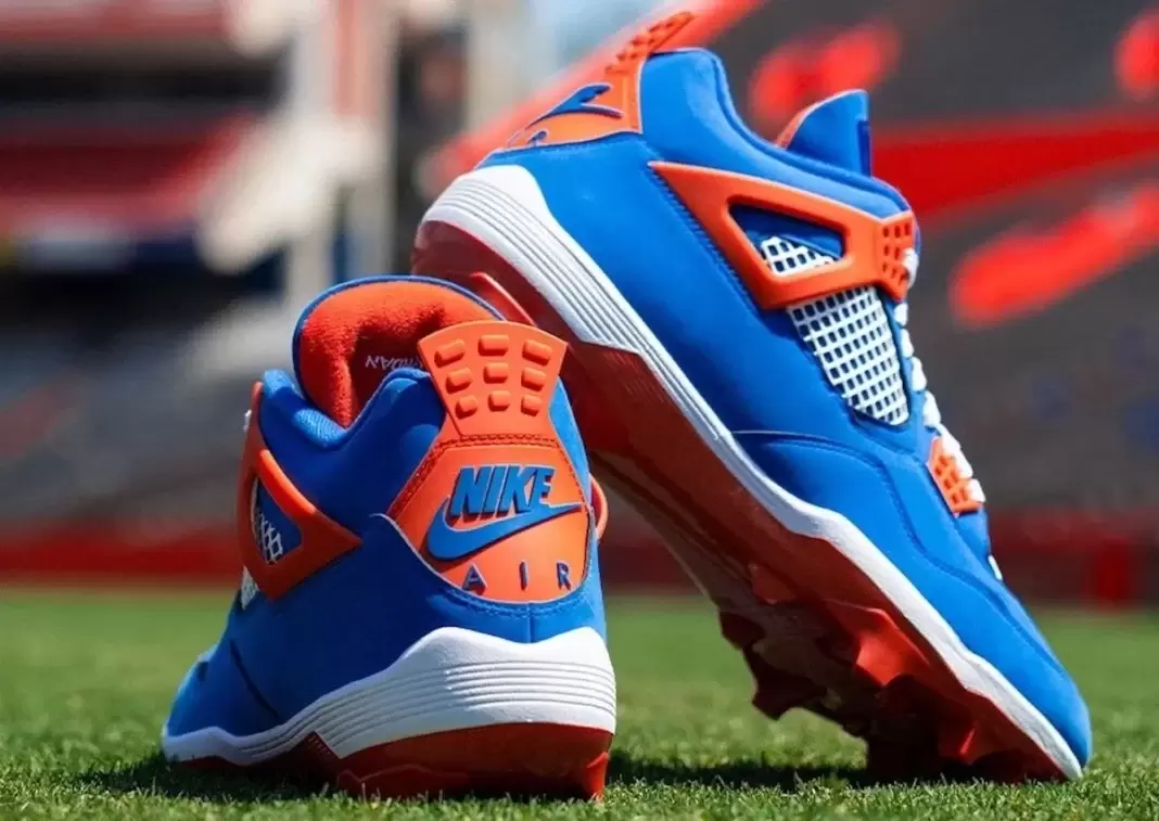Air Jordan Florida Gators, Air Jordan 4 Florida Gators, Air Jordan 4, Air Jordan - 佛羅里達鱷魚隊 Air Jordan 4 戰靴在 2025 賽季揭幕戰前亮相