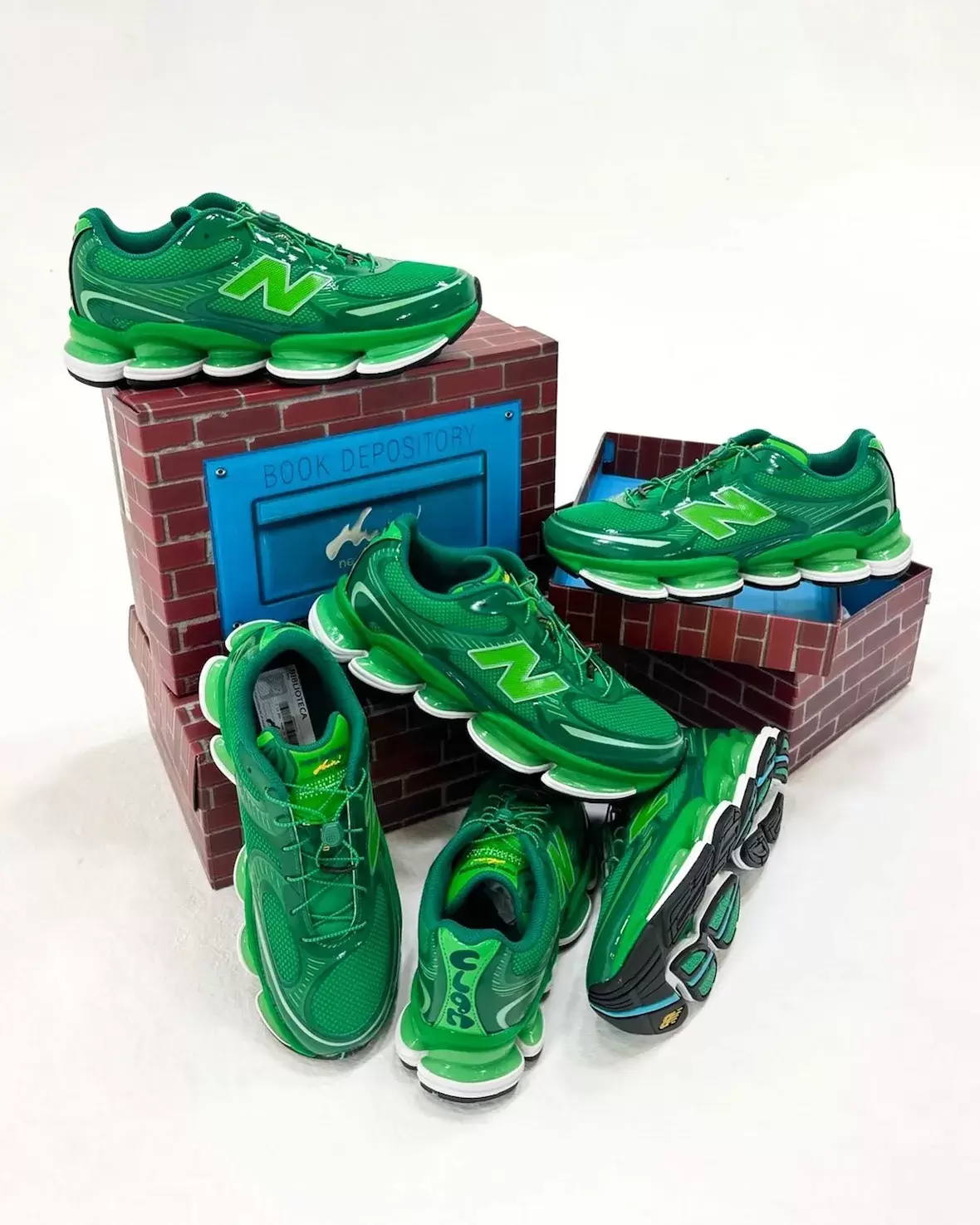 阿米內 x New Balance 2000 "圖書館 "10 月 3 日發佈 New Balance 2000, New Balance, Amine - 阿米內 x New Balance 2000 "圖書館 "10 月 3 日發佈