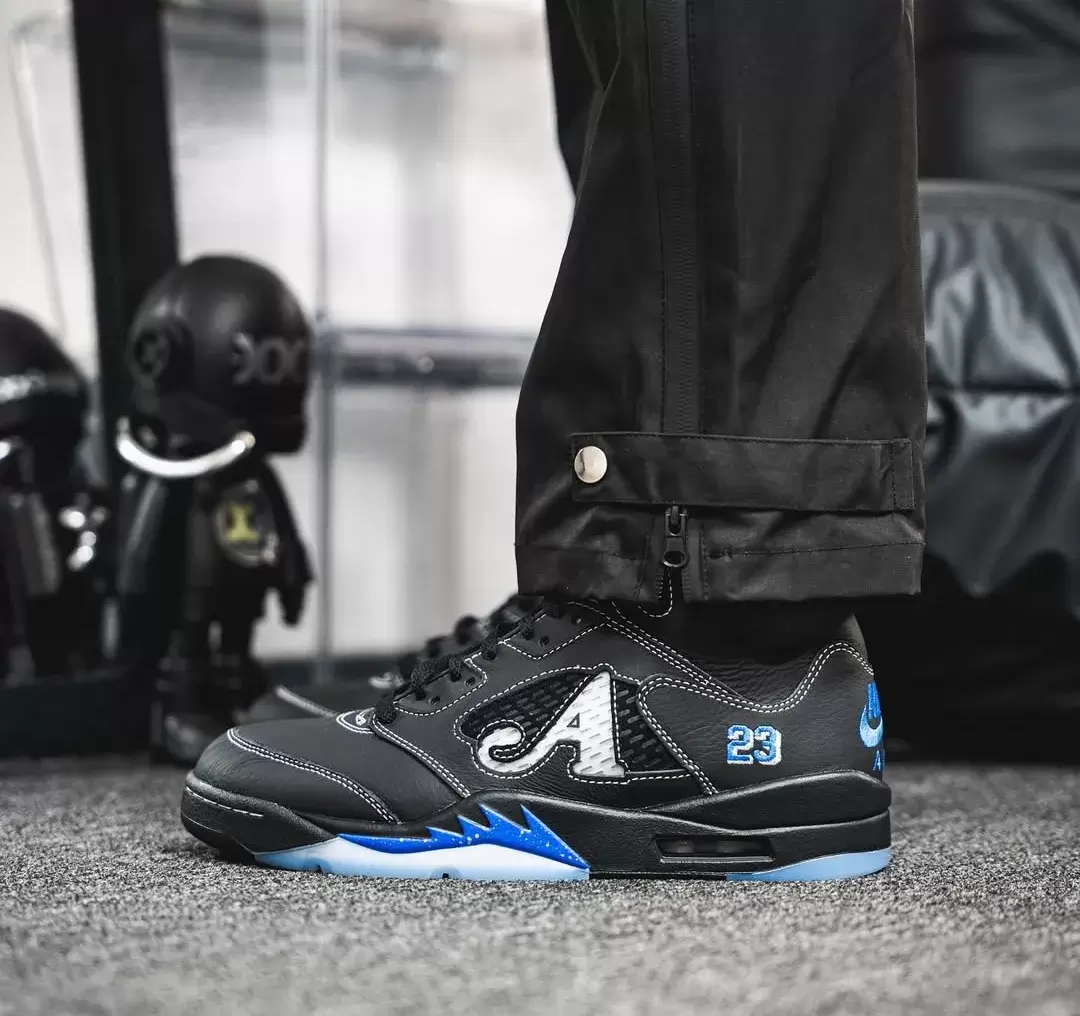 Awake NY x Air Jordan 5 "快艇藍 "8月30日發佈 Awake NY, Air Jordan 5, Air Jordan - Awake NY x Air Jordan 5 "快艇藍 "8月30日發佈
