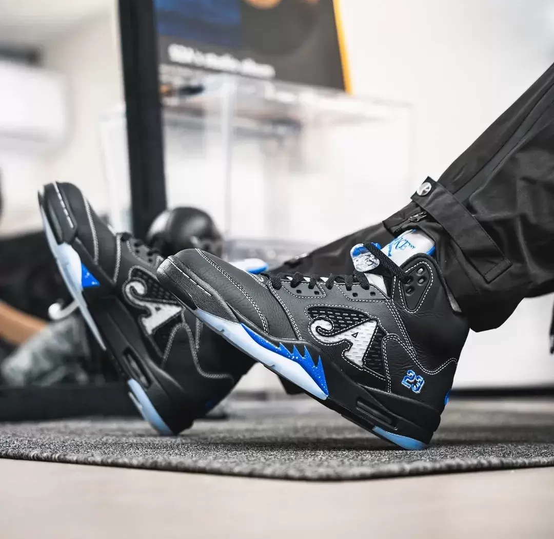 Awake NY x Air Jordan 5 "快艇藍 "8月30日發佈 Awake NY, Air Jordan 5, Air Jordan - Awake NY x Air Jordan 5 "快艇藍 "8月30日發佈