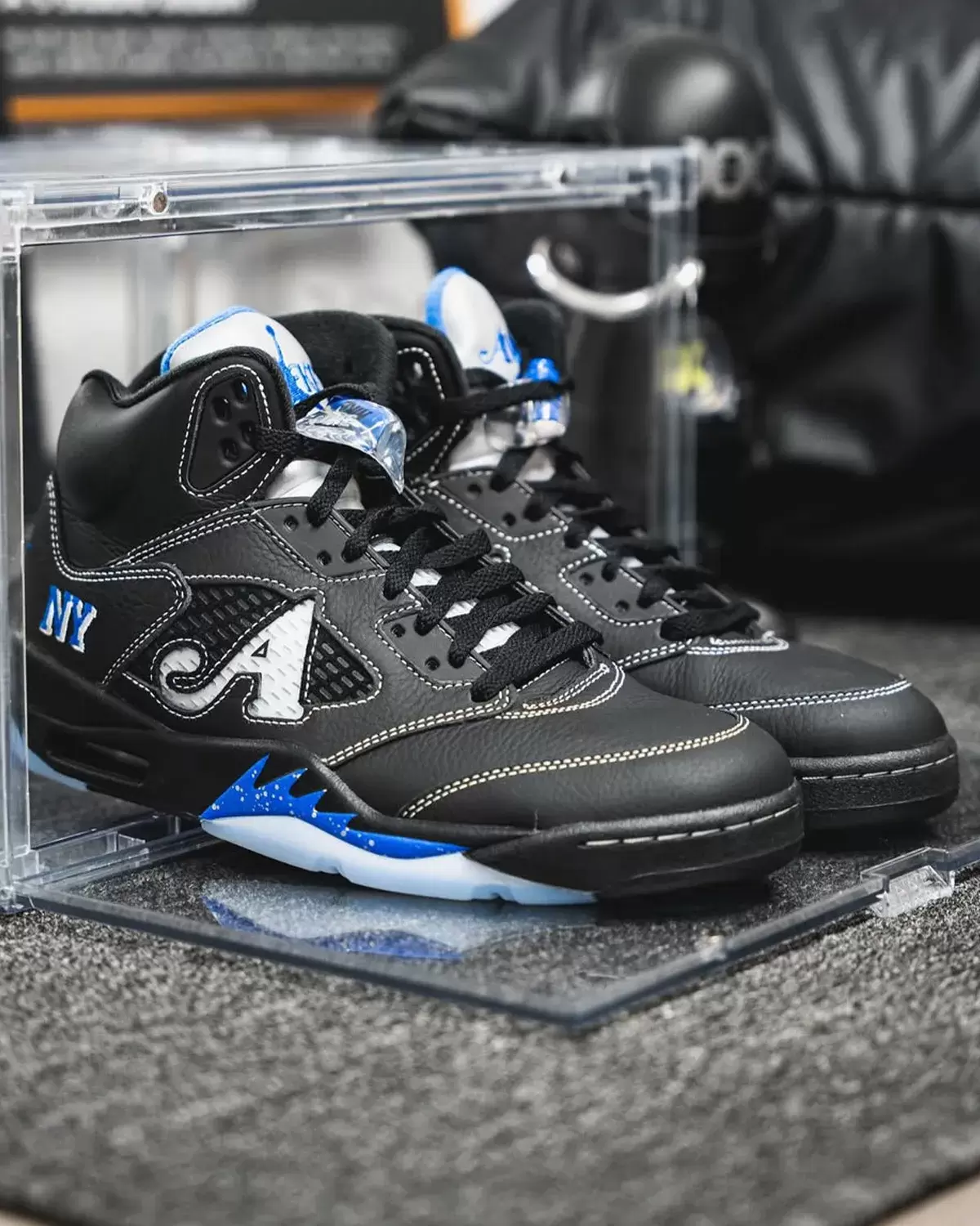 Awake NY x Air Jordan 5 "快艇藍 "8月30日發佈 Awake NY, Air Jordan 5, Air Jordan - Awake NY x Air Jordan 5 "快艇藍 "8月30日發佈