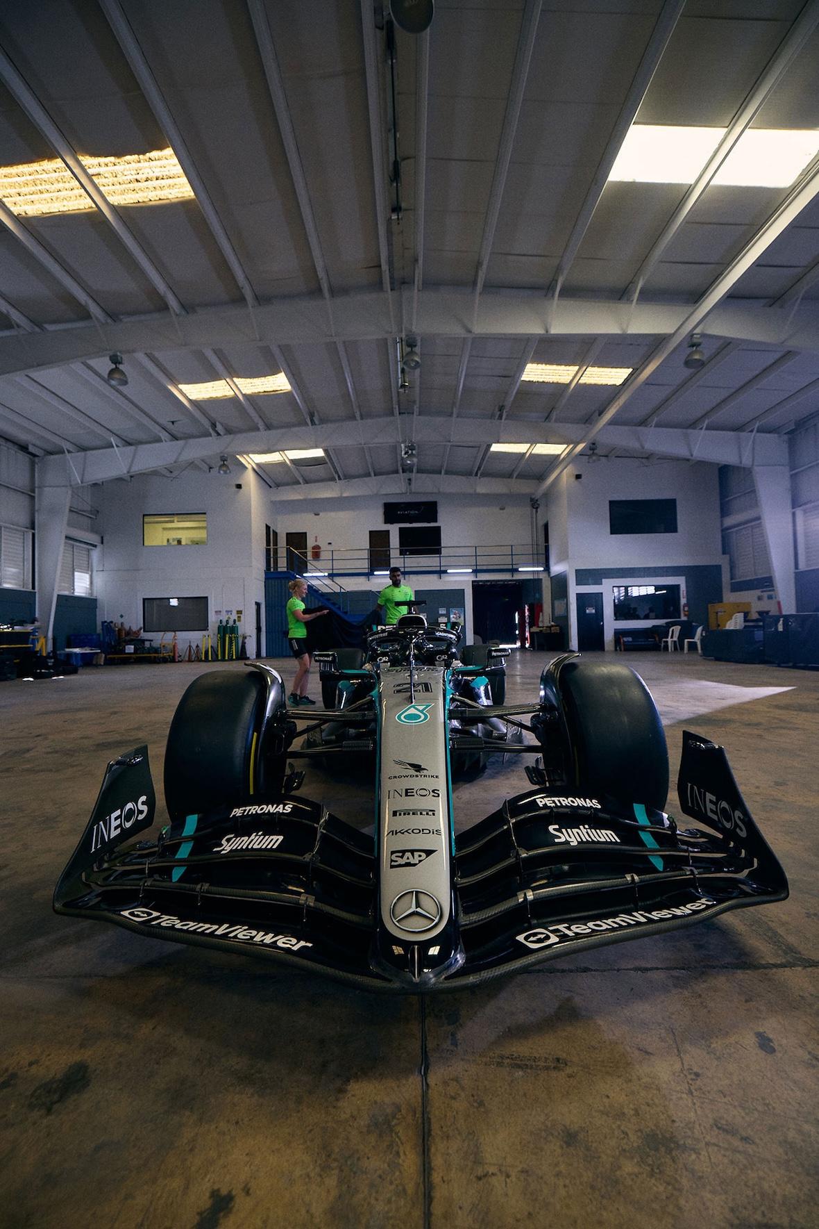 Bad Bunny 與梅賽德斯-AMG PETRONAS 一起參加阿迪達斯 F1 波多黎各站活動 Bad Bunny, adidas - Bad Bunny 與梅賽德斯-AMG PETRONAS 一起參加阿迪達斯 F1 波多黎各站活動