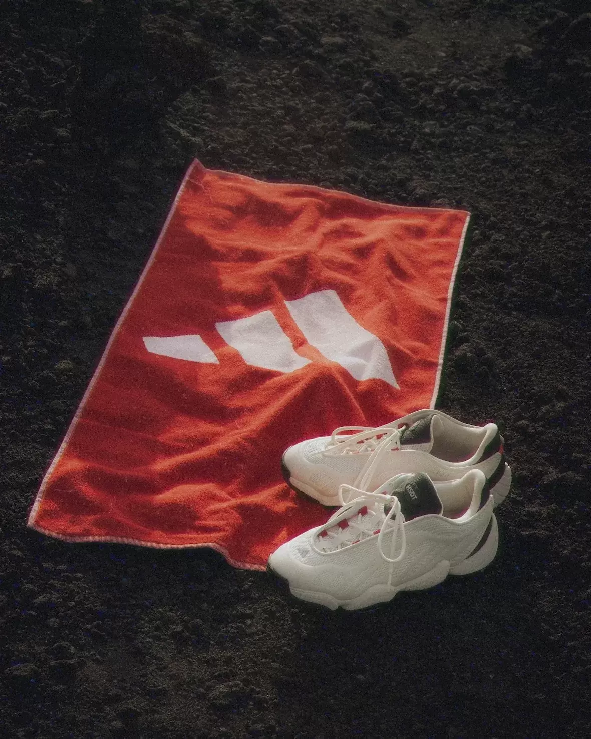 HAL Studios x adidas Intimidation Low 套裝將於 9 月 3 日發佈 HAL Studios, adidas Intimidation, adidas - HAL Studios x adidas Intimidation Low 套裝將於 9 月 3 日發佈