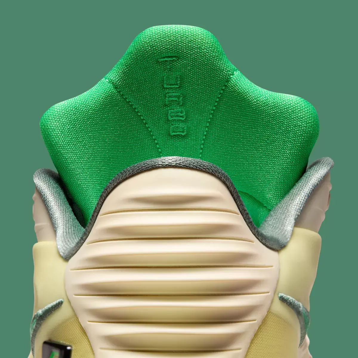 Jrue Holiday x 耐克 GT Cut 3 Turbo 現已上市(2025 年 8 月) Nike GT Cut 3, Nike GT Cut, Nike - Jrue Holiday x 耐克 GT Cut 3 Turbo 現已上市(2025 年 8 月)