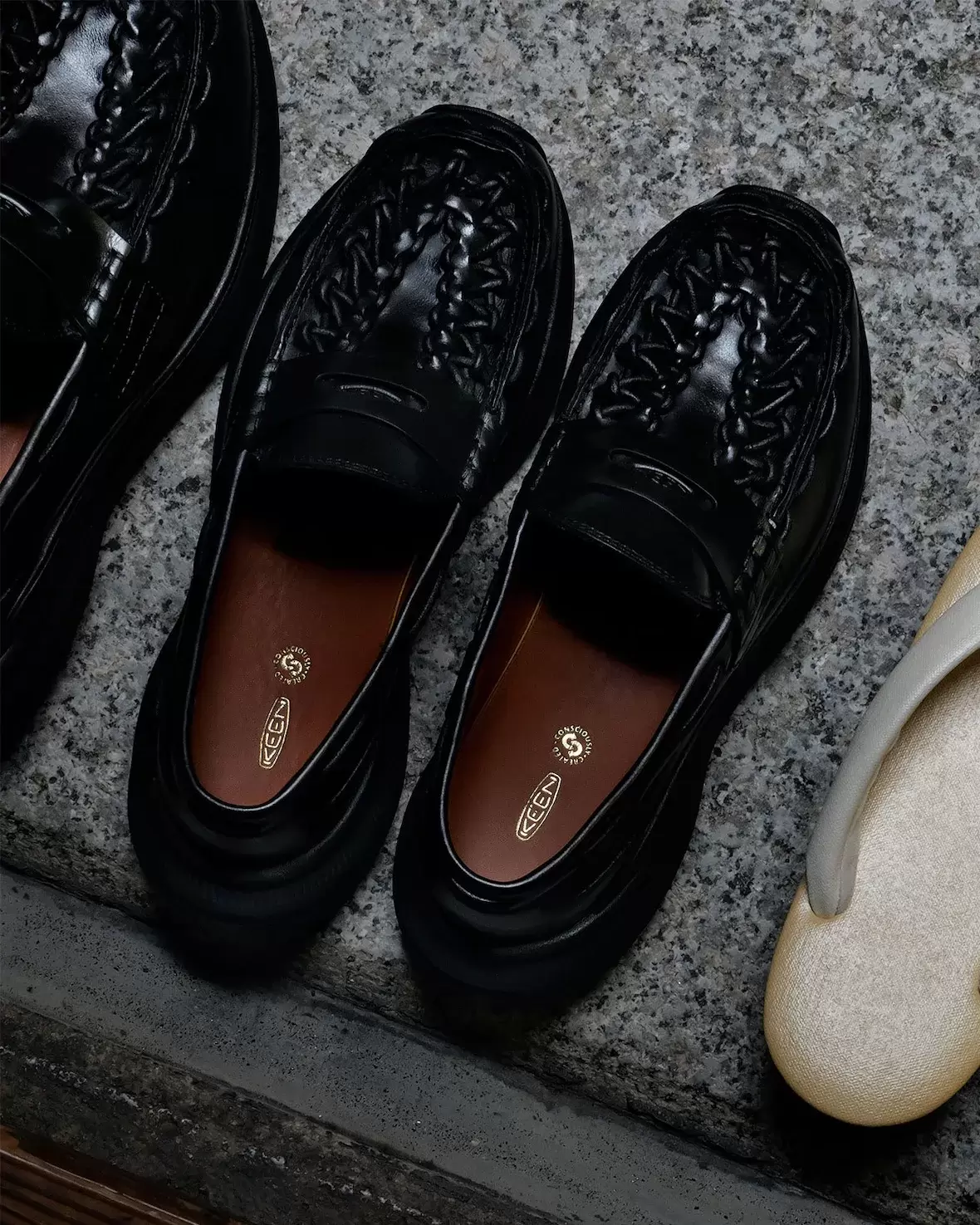 KEEN 加入運動鞋和休閒鞋潮流 Sneakers, KEEN - KEEN 加入運動鞋和休閒鞋潮流