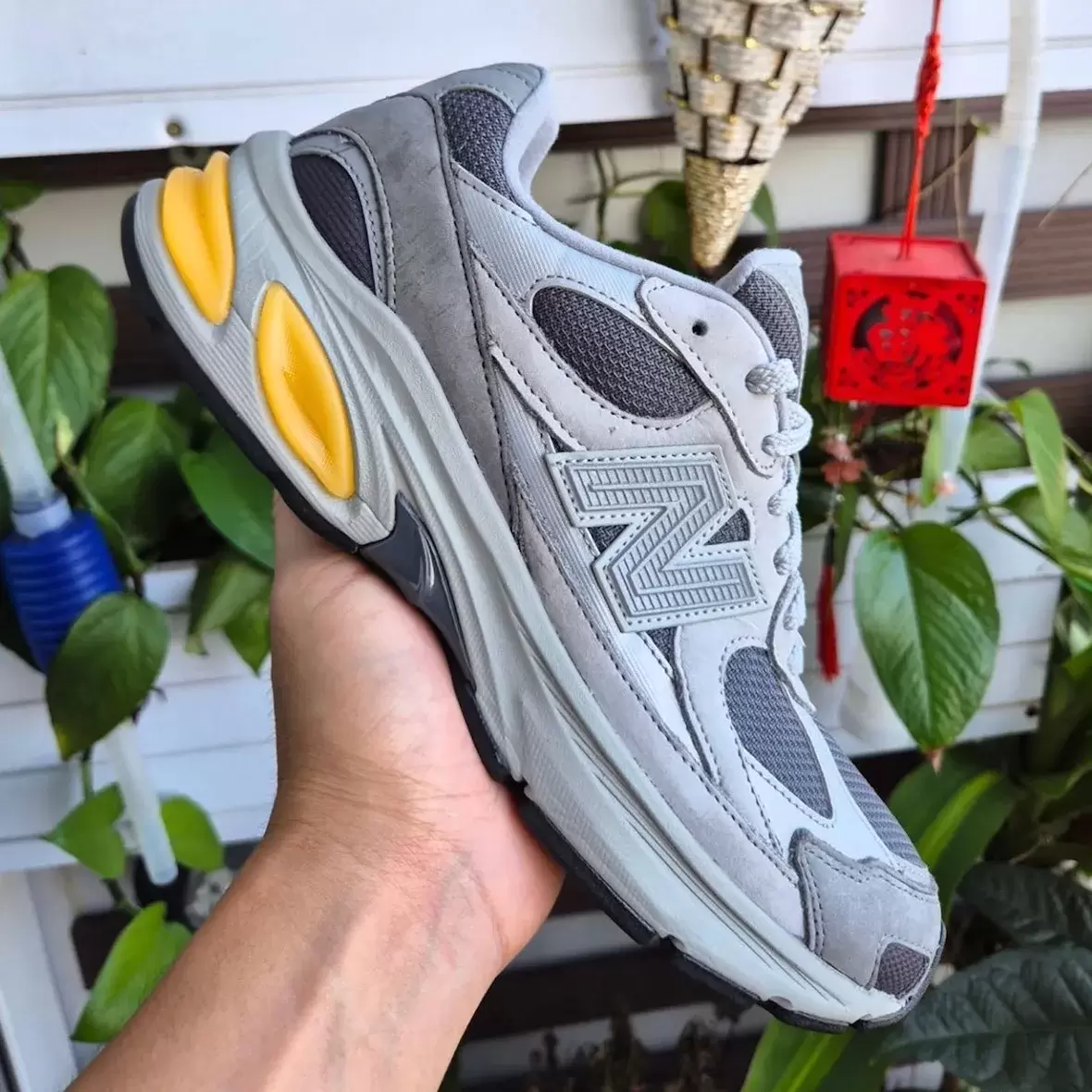 新百倫 Abzorb 2010 樣品展示大膽的新方向 New Balance 2010, New Balance, Joe Freshgoods - 新百倫 Abzorb 2010 樣品展示大膽的新方向