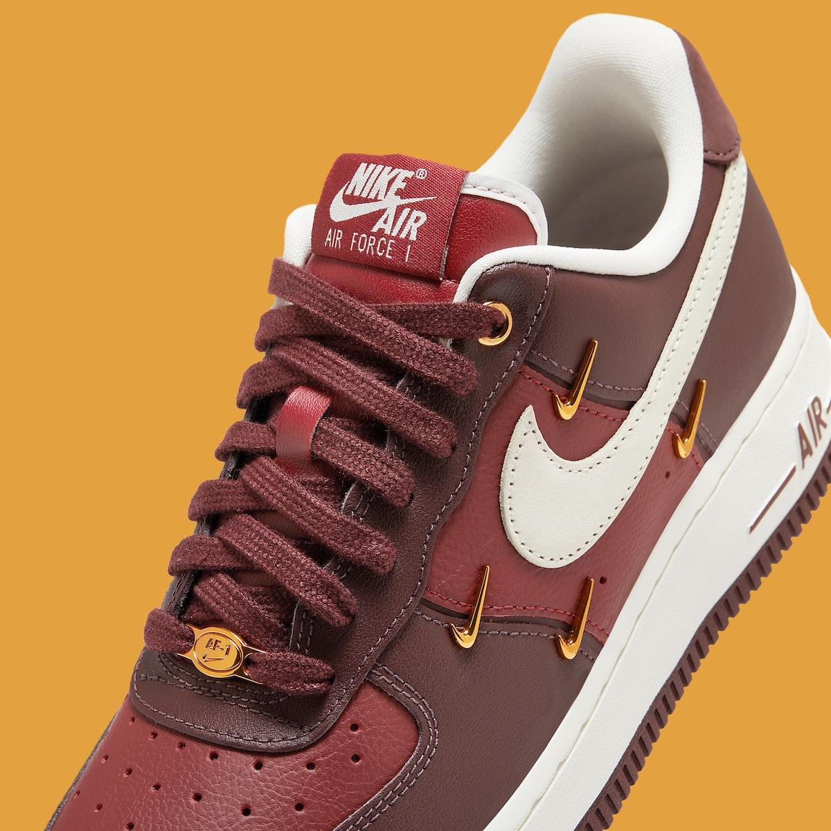 耐克 Air Force 1 Low LX "團隊紅 "配四個迷你 Swooshes Nike Air Force 1 Low, Nike Air Force 1, Nike - 耐克 Air Force 1 Low LX "團隊紅 "配四個迷你 Swooshes