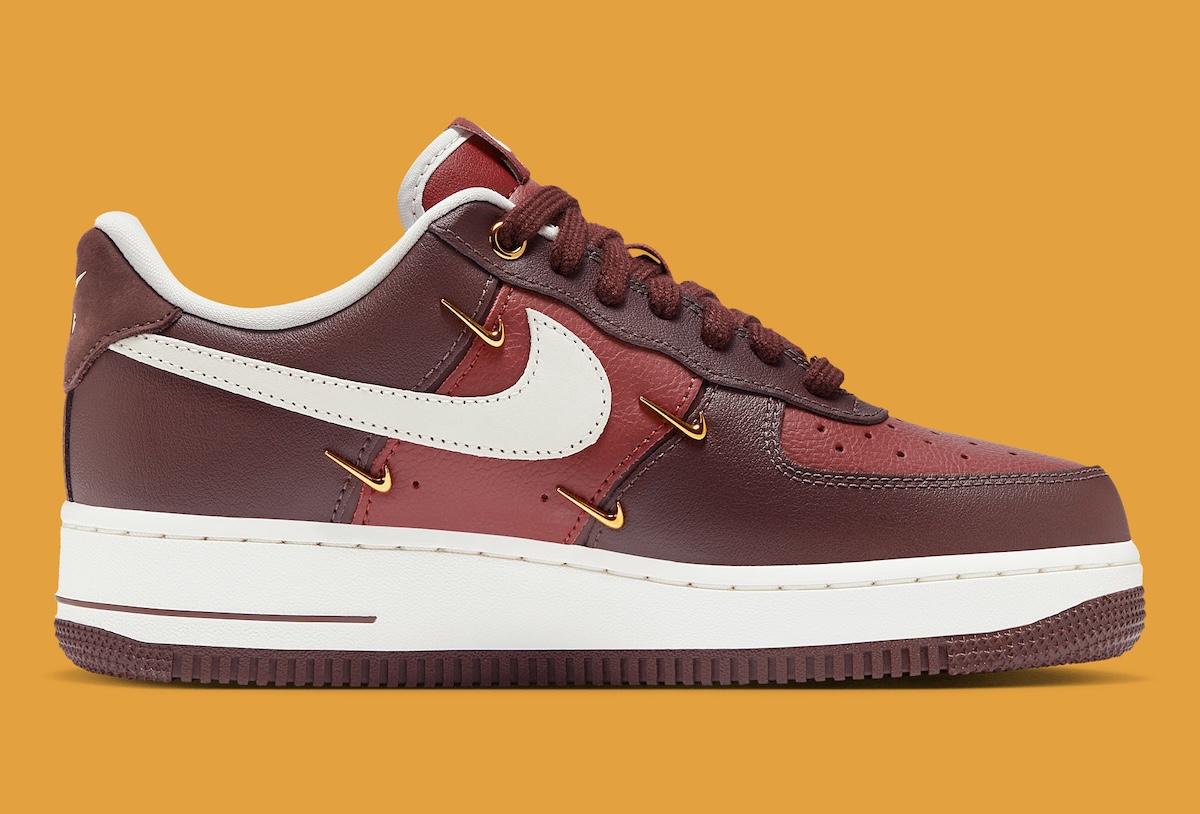 耐克 Air Force 1 Low LX "團隊紅 "配四個迷你 Swooshes Nike Air Force 1 Low, Nike Air Force 1, Nike - 耐克 Air Force 1 Low LX "團隊紅 "配四個迷你 Swooshes