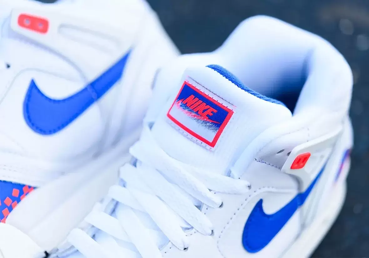 耐克 Air Tech Challenge 2 "像素球場 "8 月 30 日回歸 Nike Air Tech Challenge II, Nike Air Tech Challenge, Nike - 耐克 Air Tech Challenge 2 "像素球場 "8 月 30 日回歸