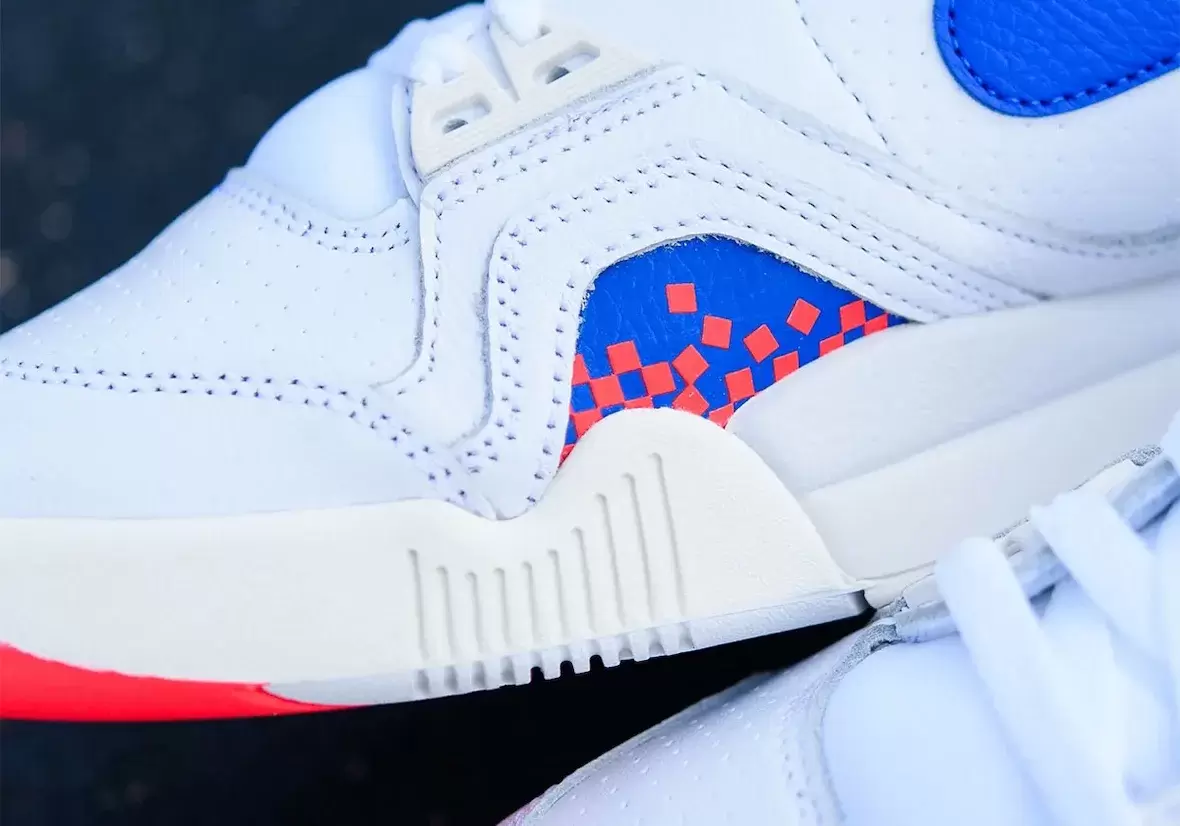 耐克 Air Tech Challenge 2 "像素球場 "8 月 30 日回歸 Nike Air Tech Challenge II, Nike Air Tech Challenge, Nike - 耐克 Air Tech Challenge 2 "像素球場 "8 月 30 日回歸