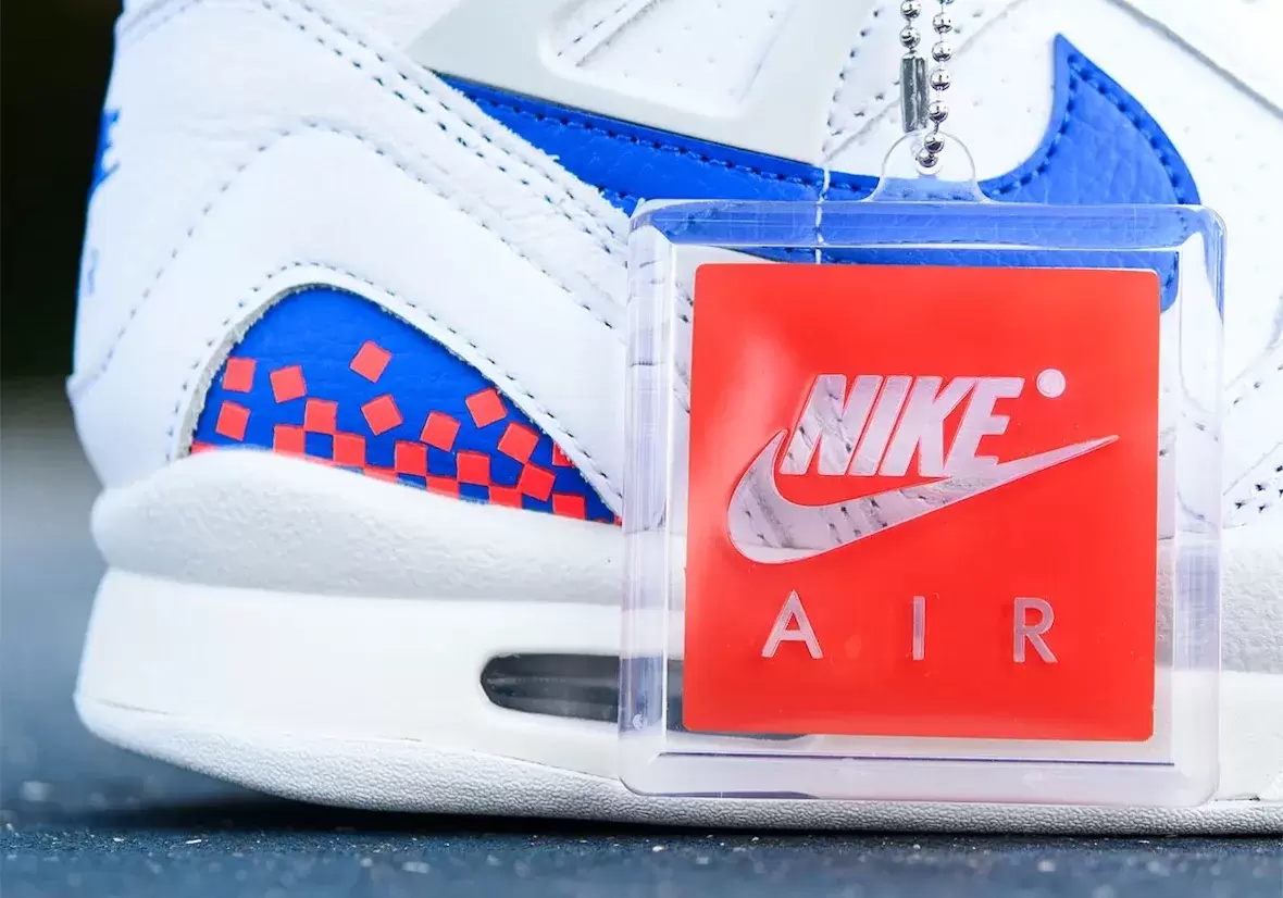 耐克 Air Tech Challenge 2 "像素球場 "8 月 30 日回歸 Nike Air Tech Challenge II, Nike Air Tech Challenge, Nike - 耐克 Air Tech Challenge 2 "像素球場 "8 月 30 日回歸