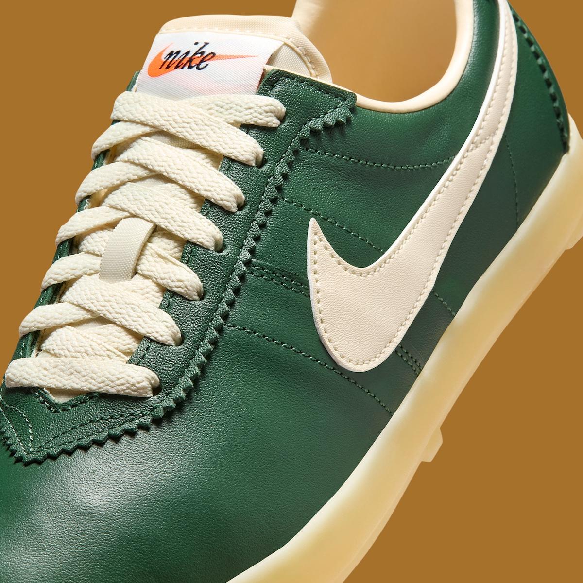 耐克 Astro Grabber "薄紗 "套裝傳承復古傳統 Nike Astro Grabber, Nike - 耐克 Astro Grabber "薄紗 "套裝傳承復古傳統