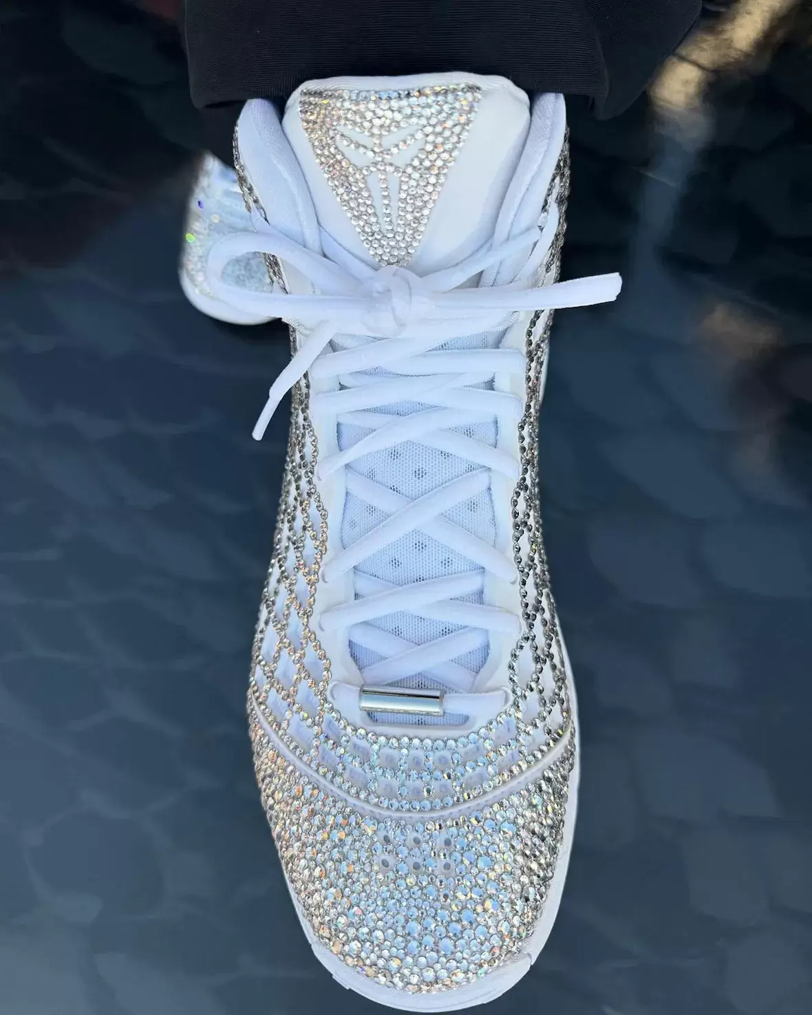 Nike Kobe 3 Protro, Nike Kobe 3, Nike - 凡妮莎-布萊恩特揭秘耐克 Kobe 3 Protro "Halo Diamond "施華洛世奇 PE