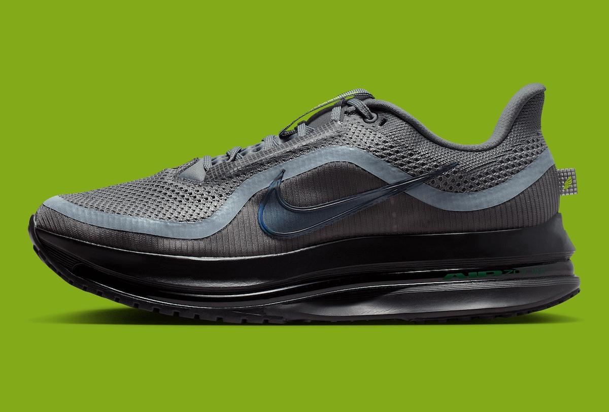 耐克 Pegasus Premium "煙灰色 "配以 "伏特 "色調 Nike Pegasus Premium, Nike - 耐克 Pegasus Premium "煙灰色 "配以 "伏特 "色調