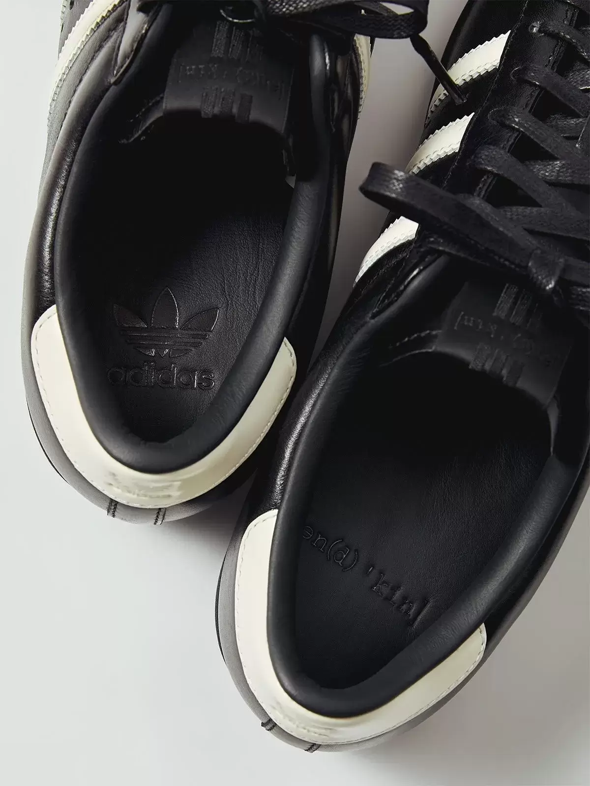 羅尼-菲格 x 阿迪達斯超級明星 "黑領帶 2.0"8 月 25 日發佈 Ronnie Fieg, KITH, adidas superstar - 羅尼-菲格 x 阿迪達斯超級明星 "黑領帶 2.0"8 月 25 日發佈