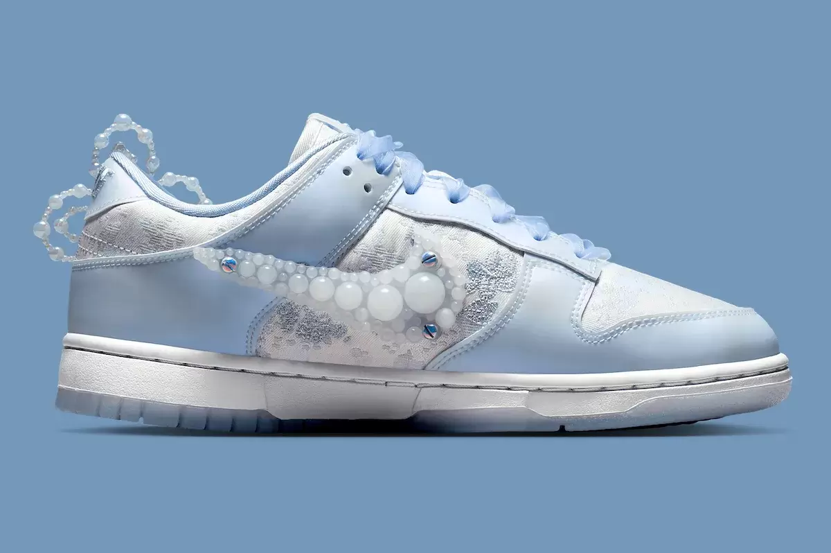 蘇珊-方的耐克 Dunk Low 和 V2K Run 將於 2025 年 9 月發佈 Nike V2K Run, Nike Dunk Low, Nike - 蘇珊-方的耐克 Dunk Low 和 V2K Run 將於 2025 年 9 月發佈