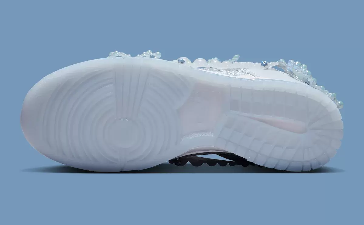 蘇珊-方的耐克 Dunk Low 和 V2K Run 將於 2025 年 9 月發佈 Nike V2K Run, Nike Dunk Low, Nike - 蘇珊-方的耐克 Dunk Low 和 V2K Run 將於 2025 年 9 月發佈