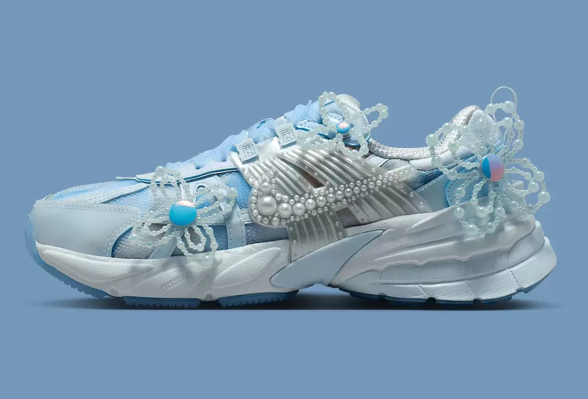 蘇珊-方的耐克 Dunk Low 和 V2K Run 將於 2025 年 9 月發佈 Nike V2K Run, Nike Dunk Low, Nike - 蘇珊-方的耐克 Dunk Low 和 V2K Run 將於 2025 年 9 月發佈