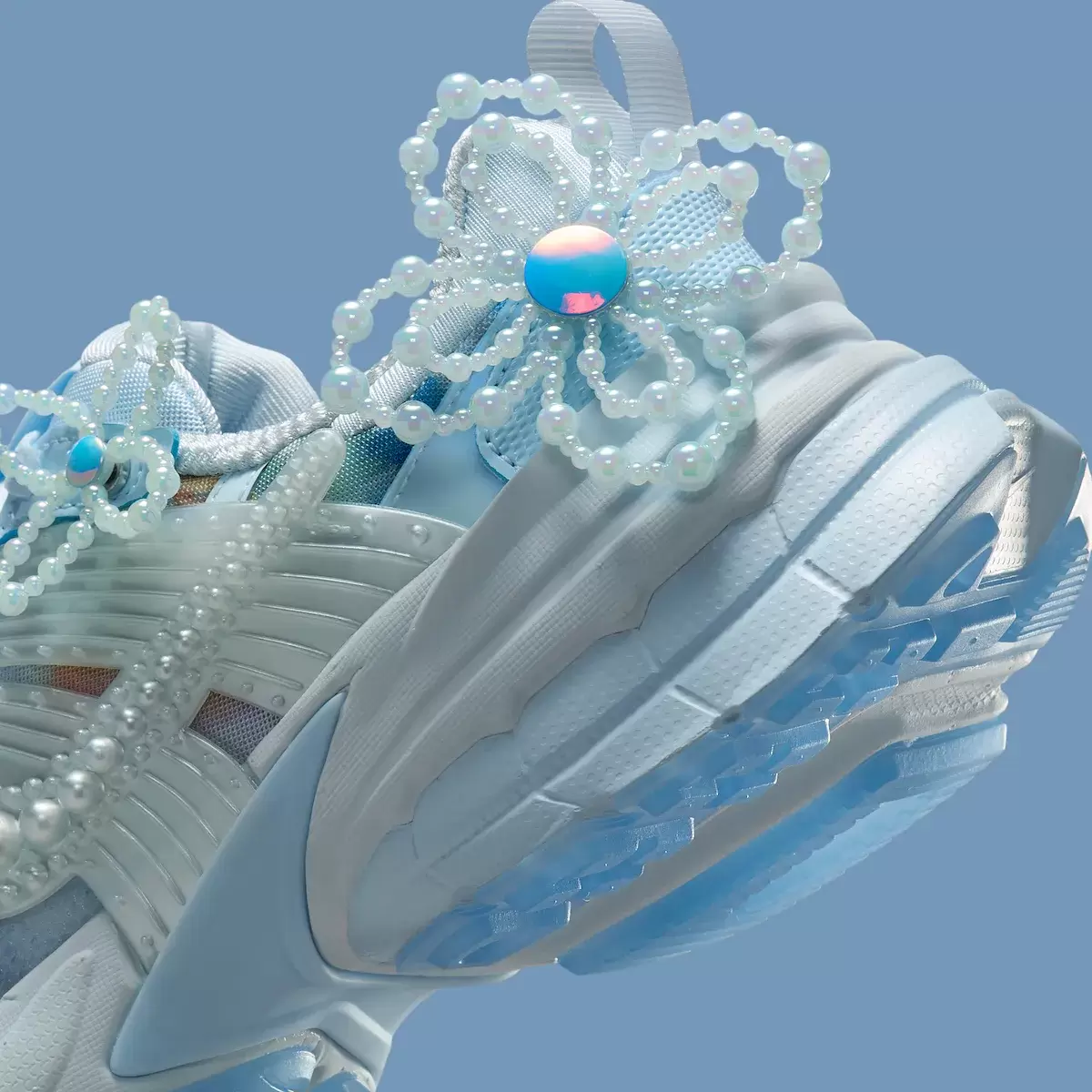 蘇珊-方的耐克 Dunk Low 和 V2K Run 將於 2025 年 9 月發佈 Nike V2K Run, Nike Dunk Low, Nike - 蘇珊-方的耐克 Dunk Low 和 V2K Run 將於 2025 年 9 月發佈