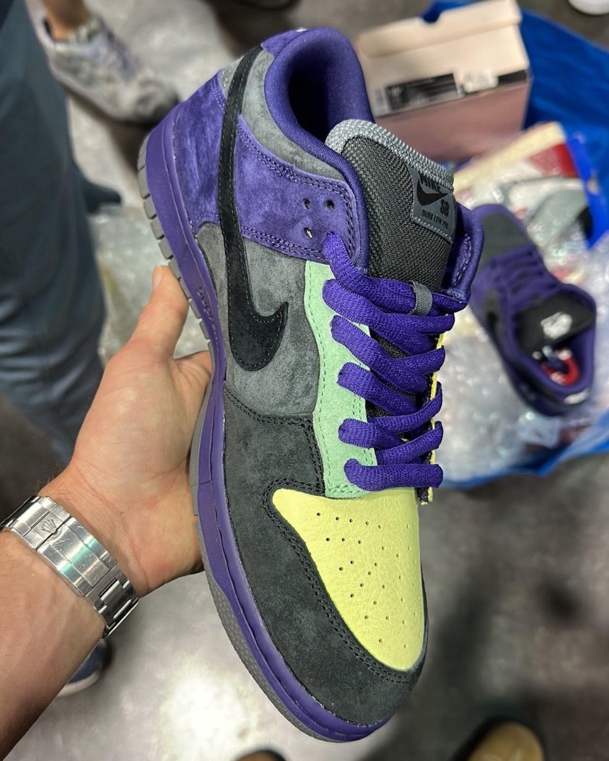 Supreme x Nike SB Dunk Low 2025 樣品曝光 Supreme, Nike SB Dunk Low, Nike SB, Nike - Supreme x Nike SB Dunk Low 2025 樣品曝光